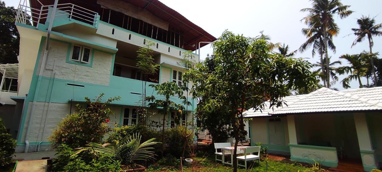 Baba Luru'S Apartment Varkala Exterior photo